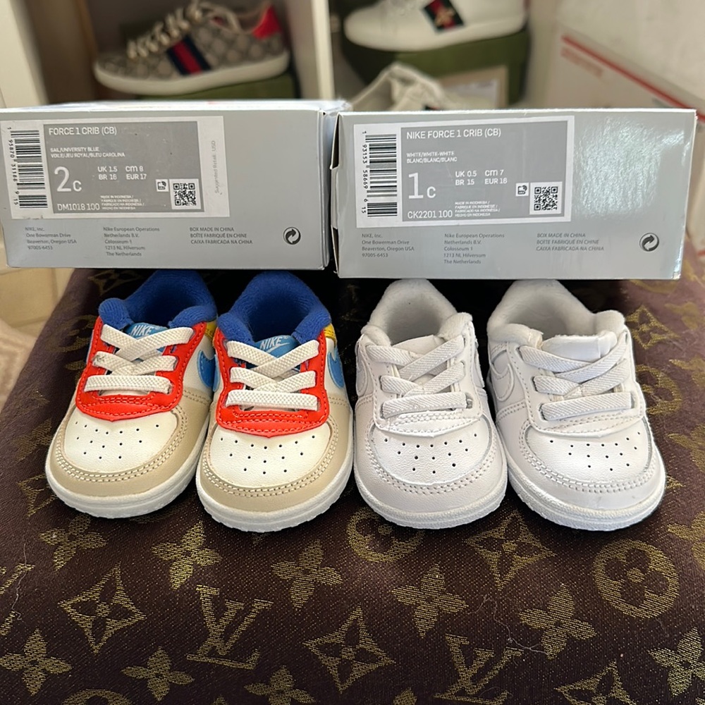 2 pair’s of force 1 crib